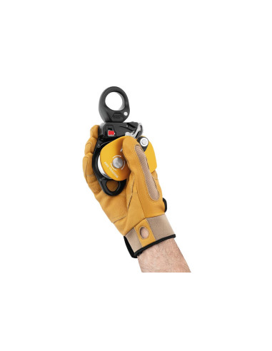 Poulie-bloqueur imperdable haut rendement avec émerillon - PRO TRAXION - PETZL®