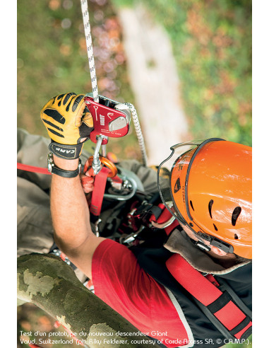 Descendeur auto-freinant avec fonction anti-panique - GIANT - CAMP®