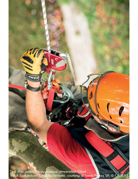 Descendeur auto-freinant avec fonction anti-panique - GIANT - CAMP®