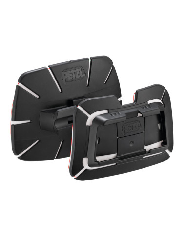 Accessoire adhésif permettant de fixer une lampe frontale DUO sur tout type de casque - PRO ADAPT - PETZL®
