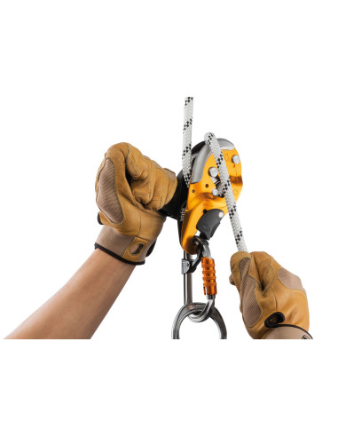 Corde semi-statique Petzl AXIS 11 mm pour...