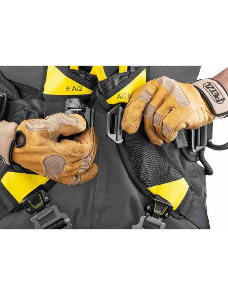 Harnais de maintien au travail, avec point d'attache pour la progression verticale - VOLT - PETZL®