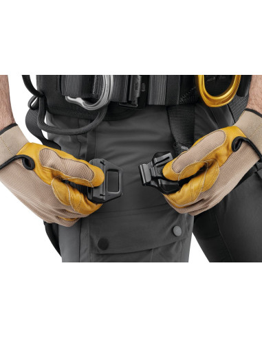 Harnais de suspension avec bloqueur ventral - Version internationale - ASTRO INT 2025 - PETZL®